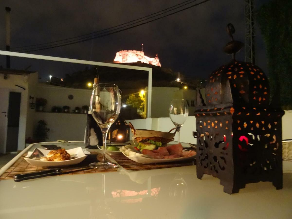 La Casita De Celia Apartment อาลิกันเต ภายนอก รูปภาพ