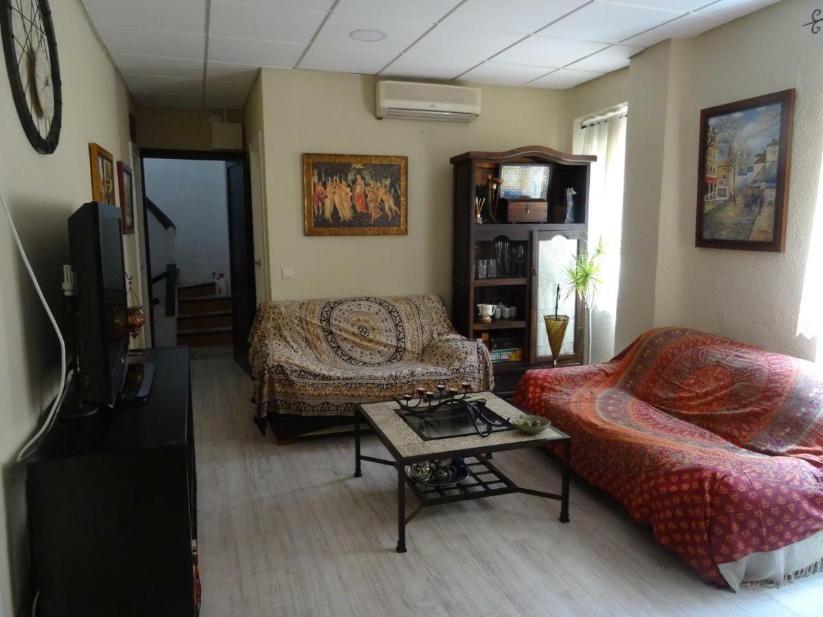 La Casita De Celia Apartment อาลิกันเต ภายนอก รูปภาพ